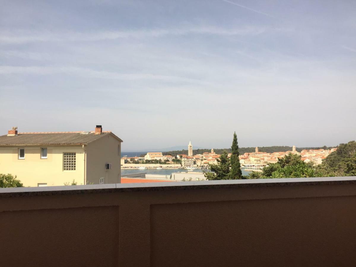 Apartment And Rooms Milak Раб Екстериор снимка