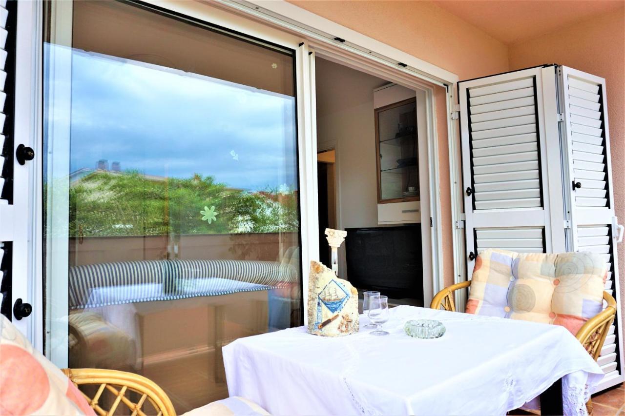 Apartment And Rooms Milak Раб Екстериор снимка