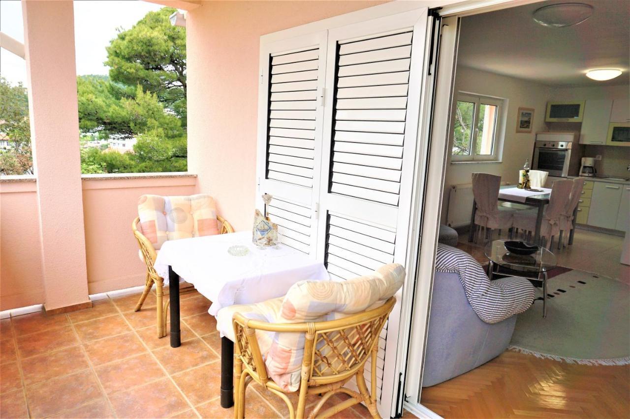 Apartment And Rooms Milak Раб Екстериор снимка